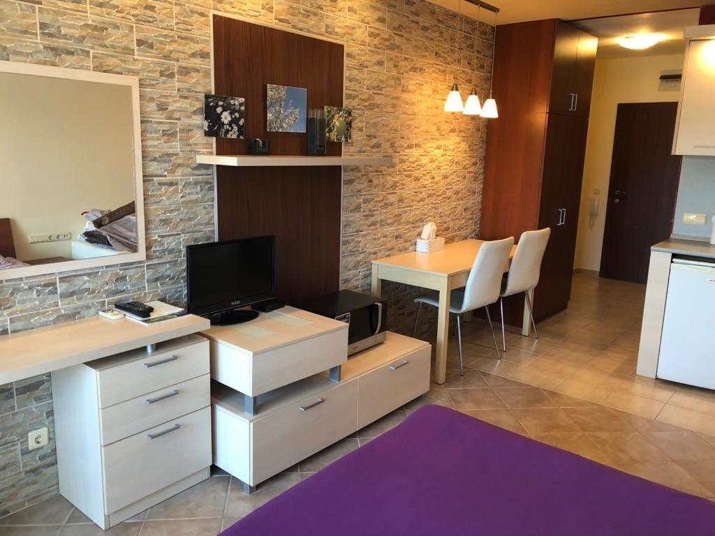 Apartments In Green Life Complex - 1 Bedroom And Studio 소조폴 외부 사진